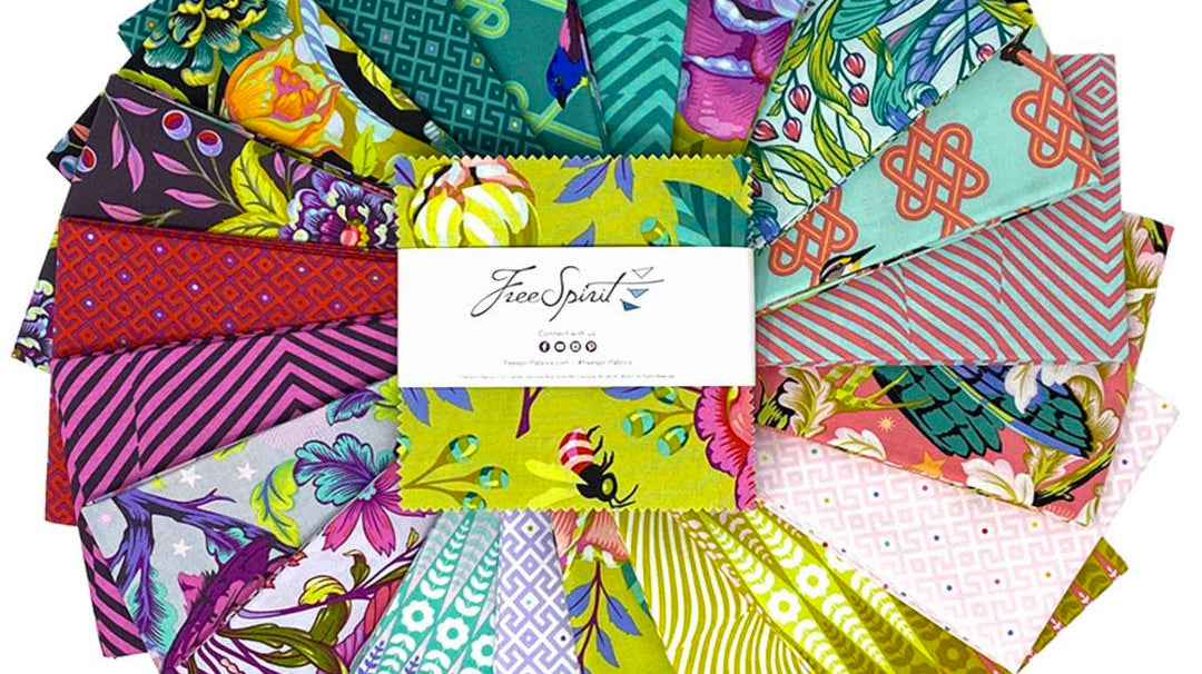 TULA PINK - MOON GARDEN