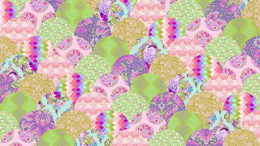 GLAM CLAM QUILT FEATURING PARISVILLE {Déjà Vu} and TRUE COLORS