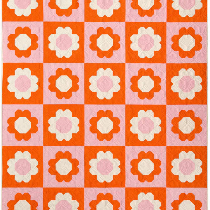 PEN & PAPER PATTERNS - Robert Kaufman- KONA Solids - Best Buds Quilt Kit