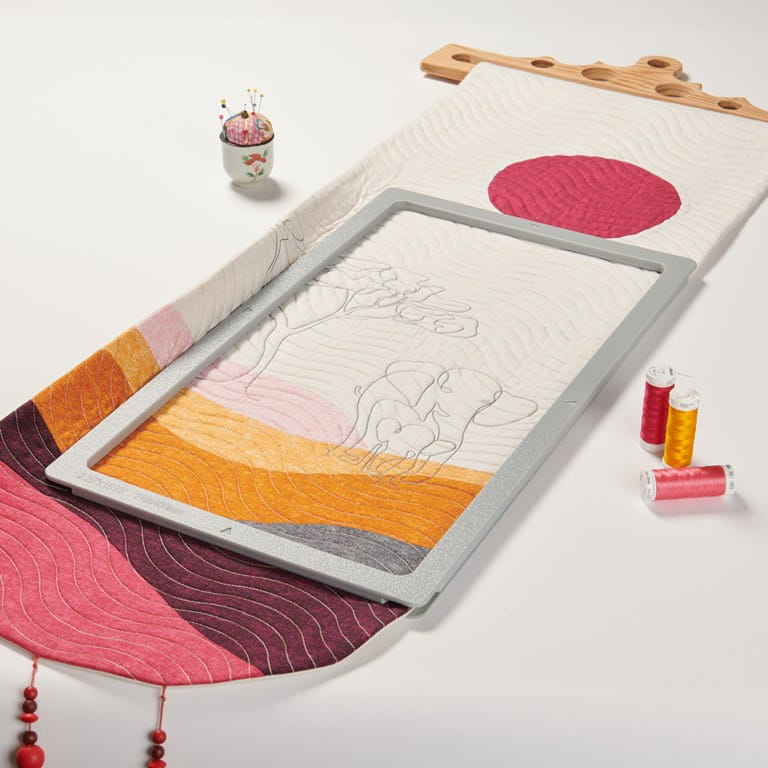 BERNINA CANADA - Large Magnetic Embroidery Hoop 8.25" x 15.75” 108996.70.00