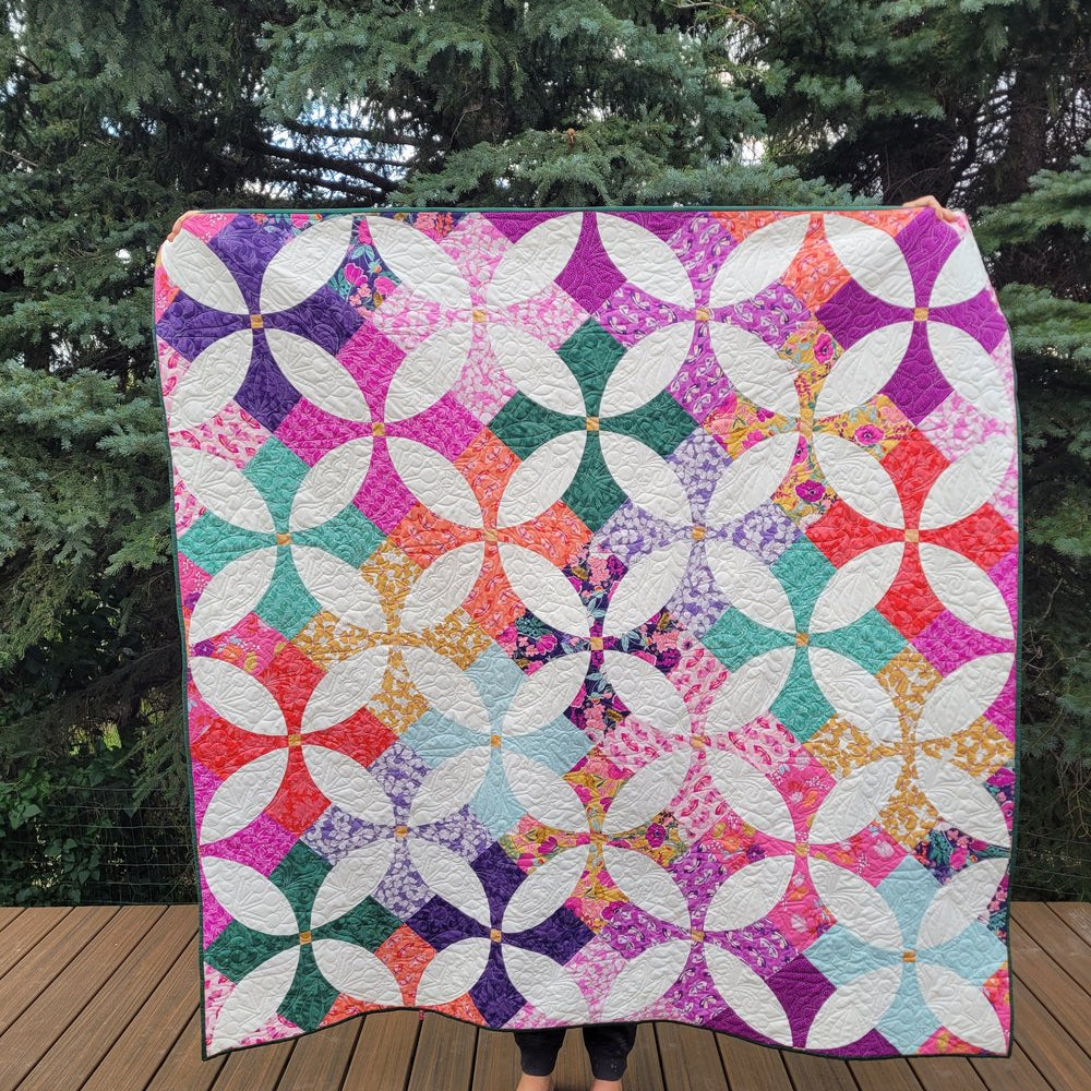 CRINKLY QUILTS - Flowering Patchwork Quilt Pattern