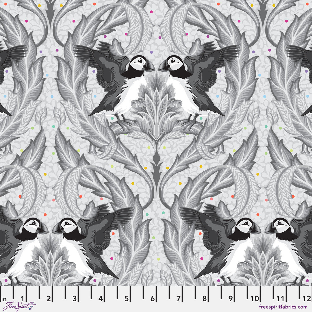 TULA PINK - Graywork - Huffin and Puffin, Whisper PWTP260.WHISPER