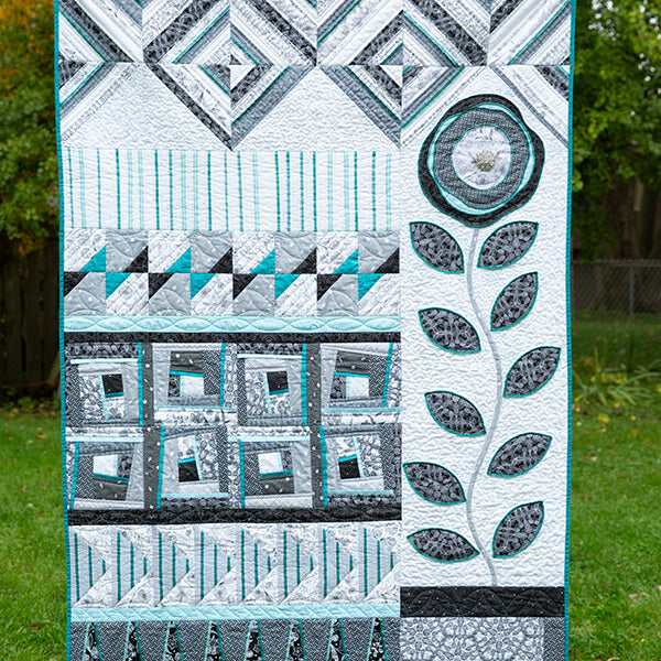 BERNINA CANADA - Bloom & Grow Serger Quilt Pattern Book BLOOMPATTERN