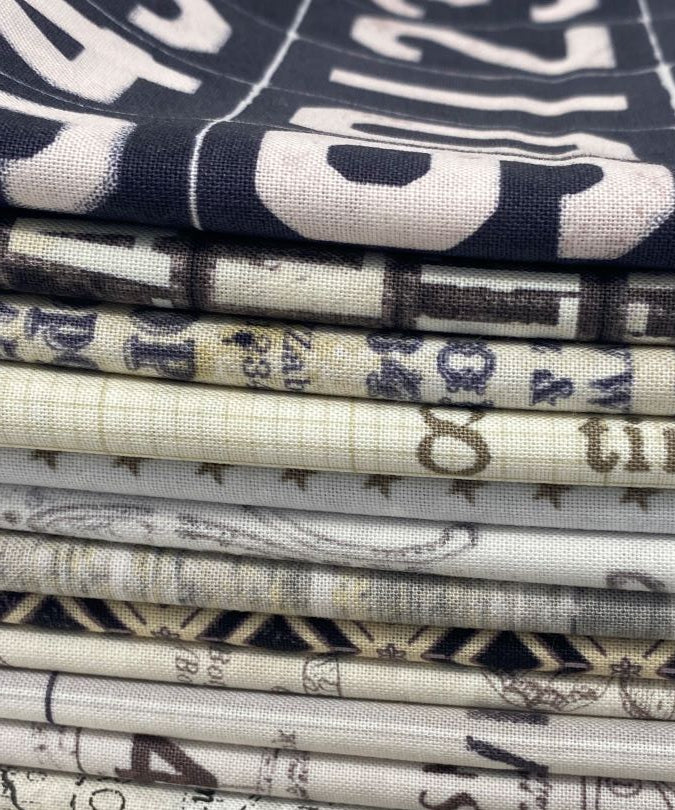 TIM HOLTZ - MONOCHROME - FAT QUARTER BUNDLE - Artistic Quilts with Color