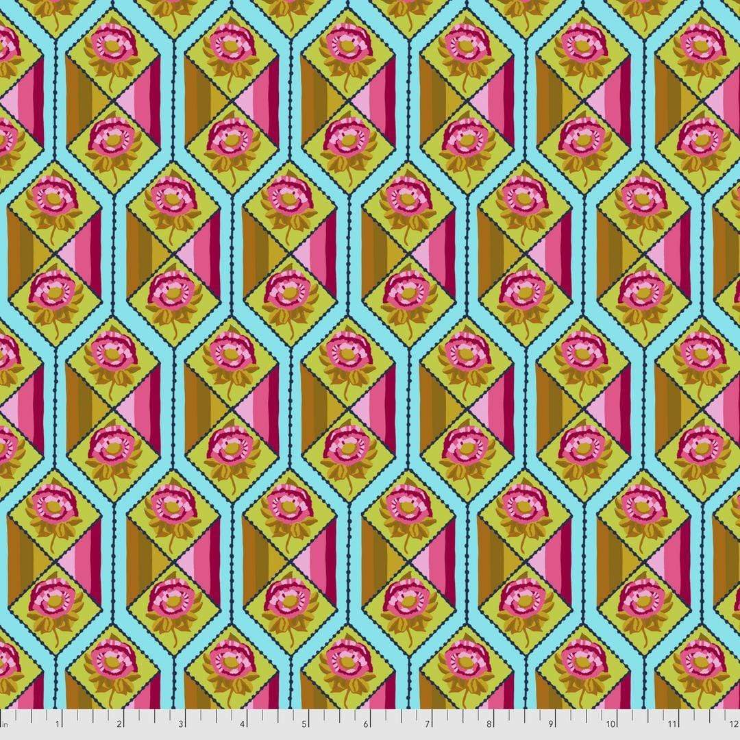 Artistic Quilts with Color Fabric Anna Maria Bright Eyes Facets, Aqua SKU# PWAH157.AQUA SHIPPING MAY 2021