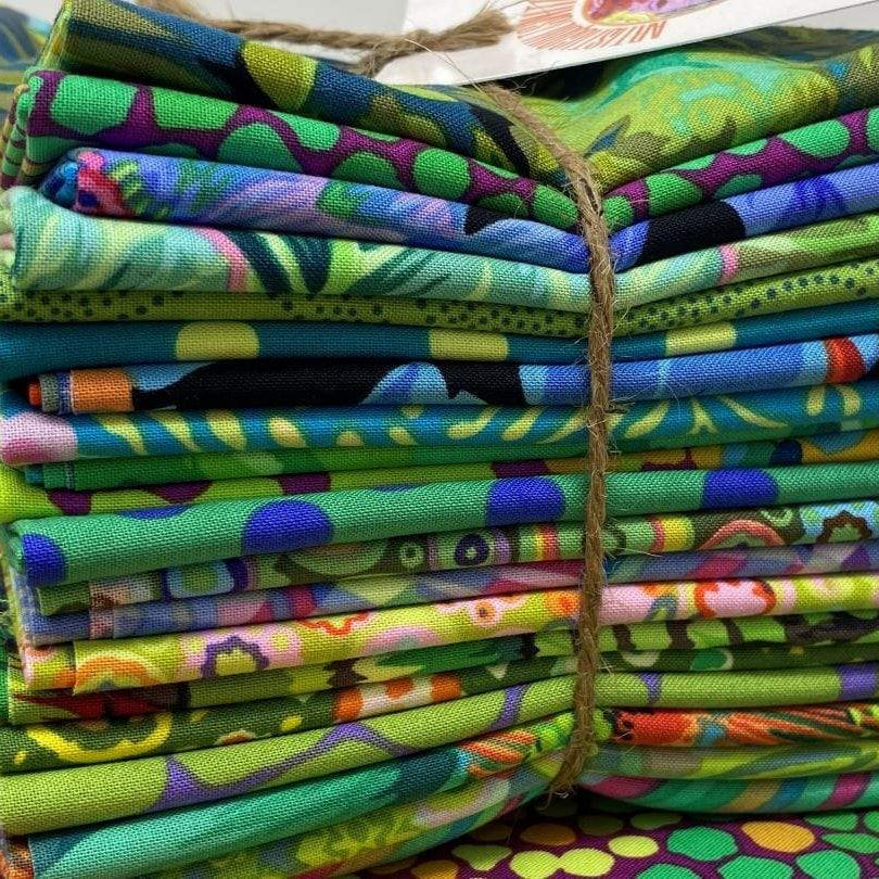 Artistic Quilts with Color Fabric Kaffe Fassett - Green Colorway - IH Fat Quarter Bundle