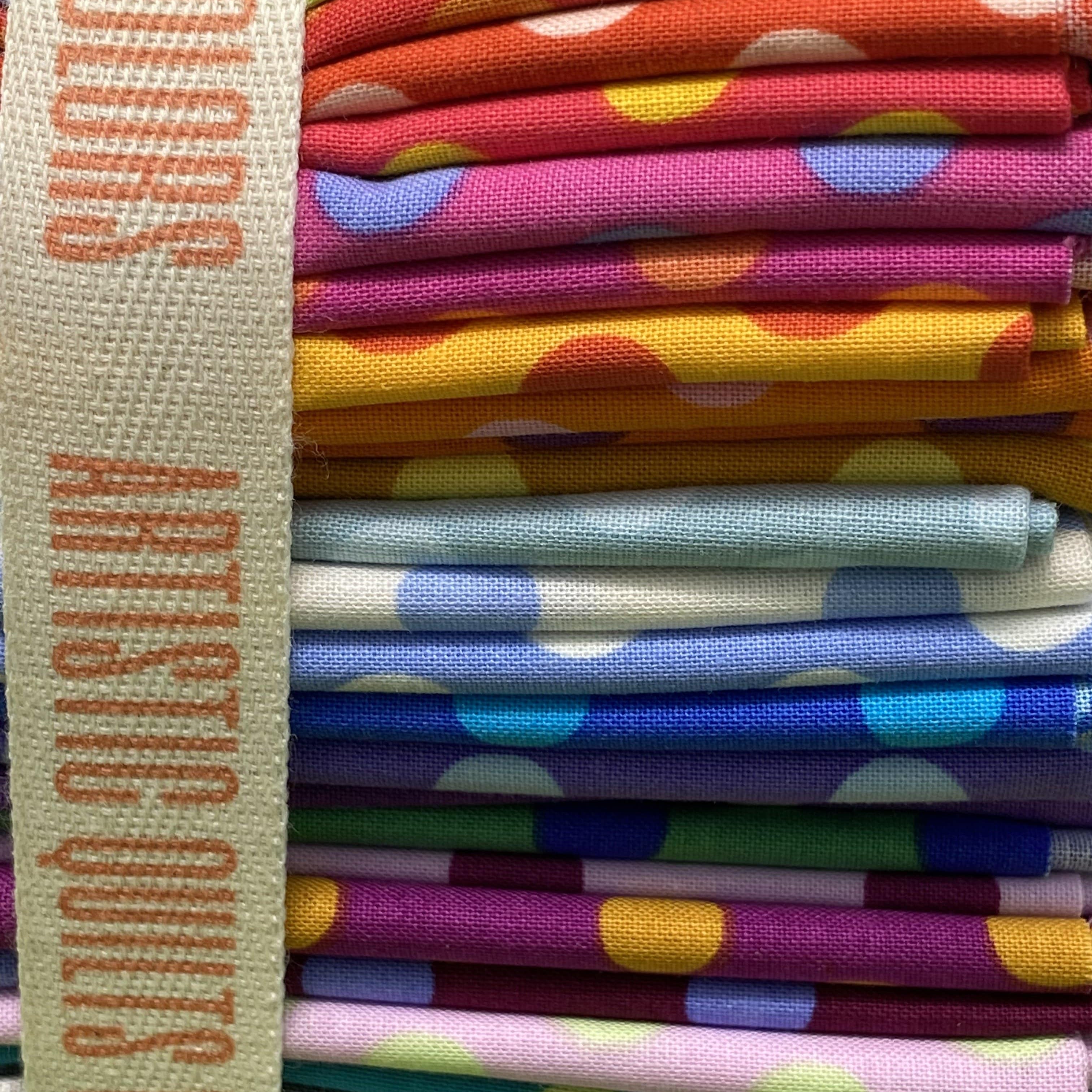 Artistic Quilts with Color Fabric Kaffe Fassett - SPOT - IH Fat Quarter Bundle