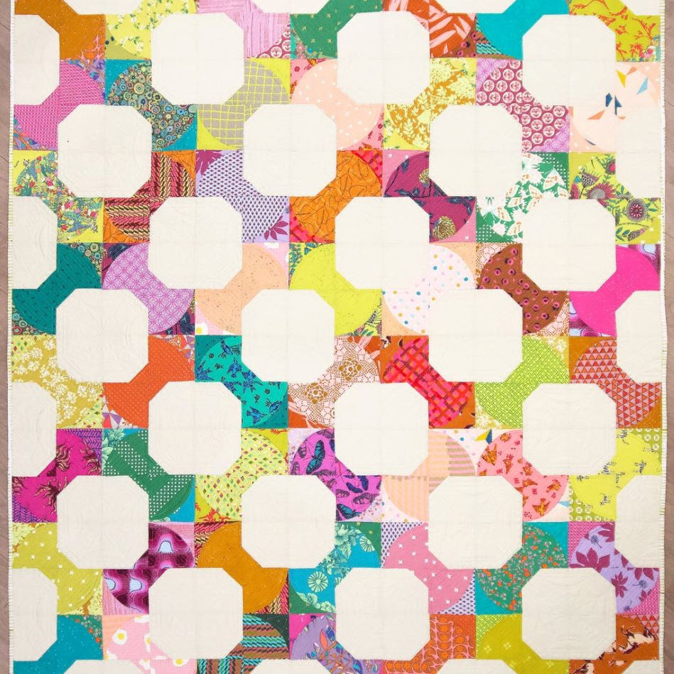 SEW KIND OF WONDERFUL - CURVY BOW TIE PATTERN - Artistic Quilts with Color