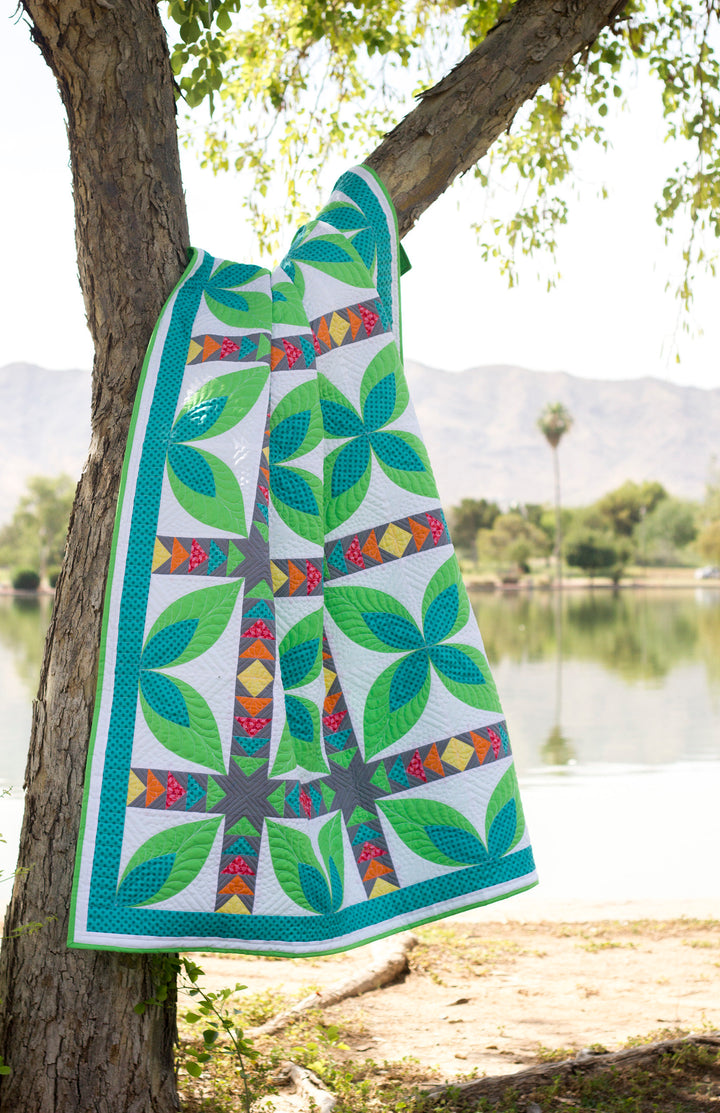 ON WILLIAM'S STREET - PARADISE MODERN QUILT PATTERN - Artistic Quilts with Color