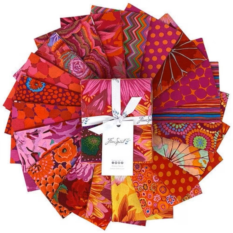 KAFFE FASSETT COLLECTIVE CLASSIC PLUS FAT QUARTER BUNDLE