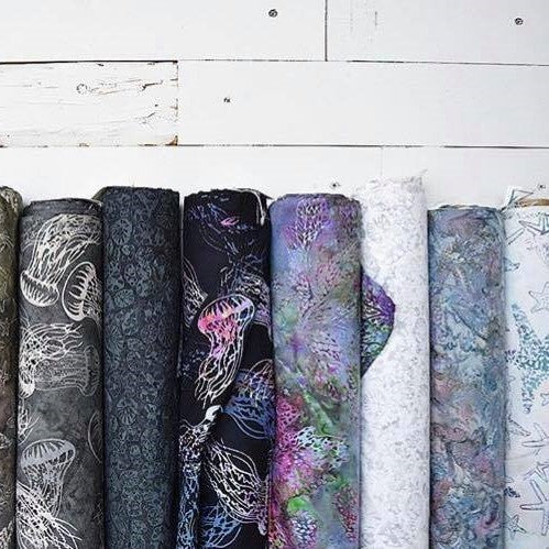 HOFFMAN FABRICS - BATIKS