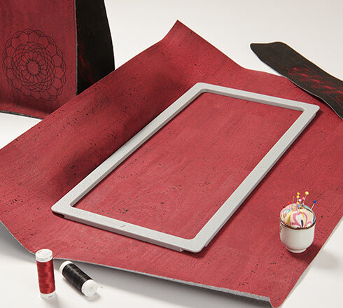 BERNINA CANADA - Medium Border Magnetic Embroidery Hoop 6.5" x 15.75” 108995.70.00