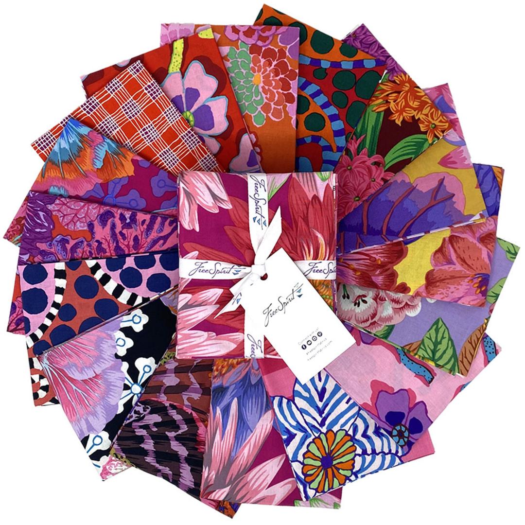 KAFFE FASSETT COLLECTION AUGUST 2023 - FQ 16pcs - Hot