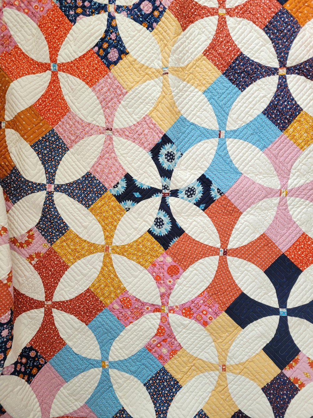 CRINKLY QUILTS - Flowering Patchwork Quilt Pattern