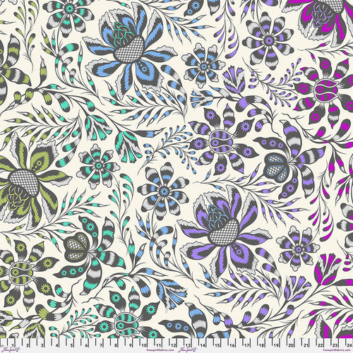 108 Shelby Quilt Backing Fabric - Paisley in Emerald Green - 1738-66