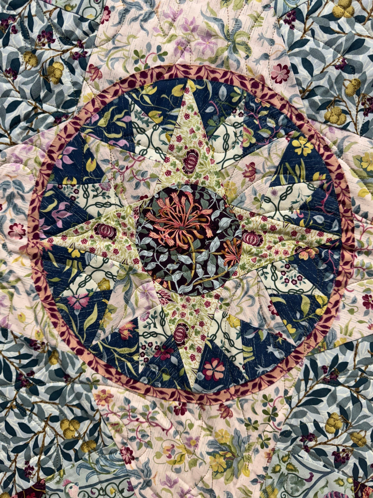 Rachel Ruth Designs ROBIN RUTH DESIGNS - Red House Wreath Pattern – Artistic Quilts with ...