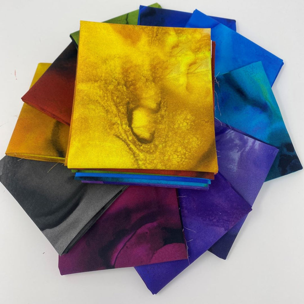 TIM HOLTZ - ALCHEMY - Fat Quarter Bundle - Artistic Quilts with Color