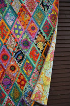 KAFFE FASSETT COLLECTIVE - QUILTS IN BURANO - BORDERED DIAMONDS QUILT KIT - Artistic Quilts with Color