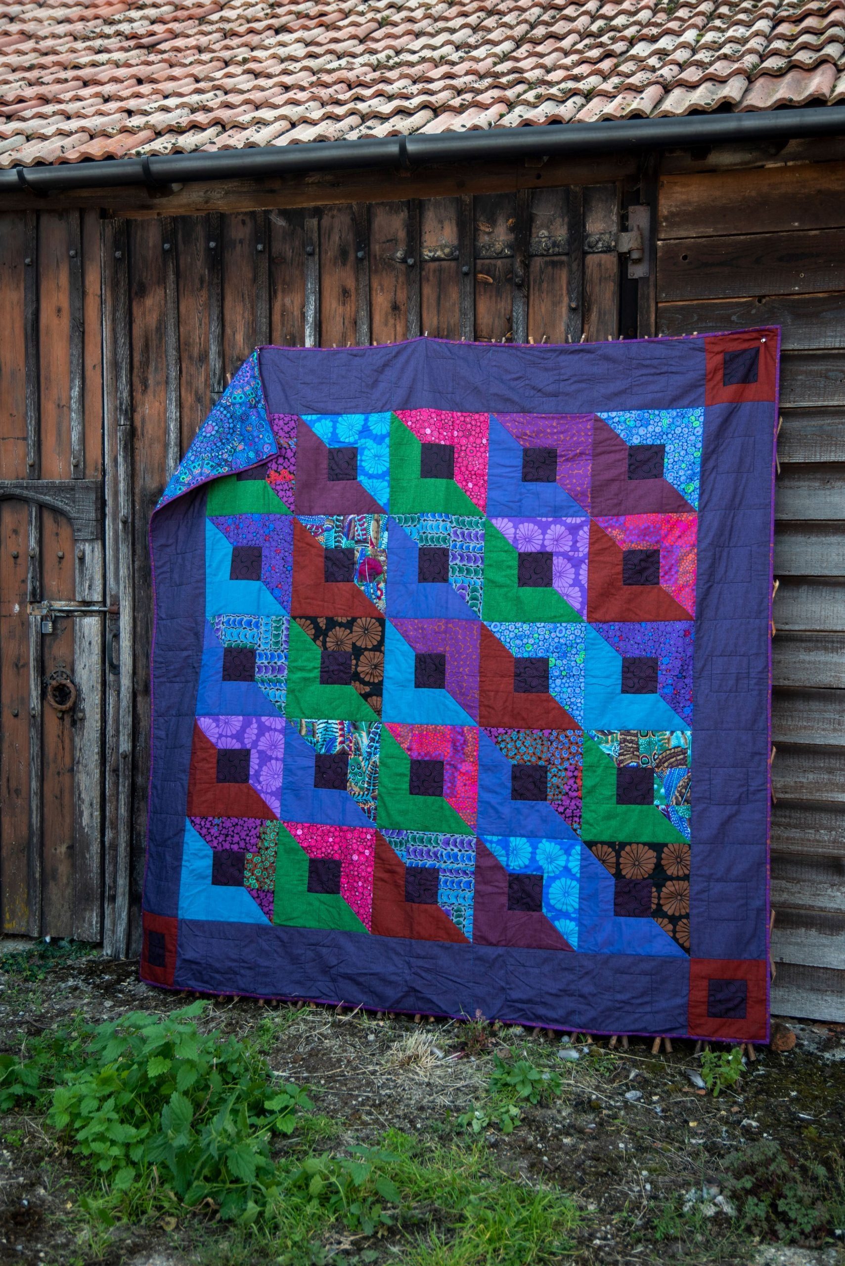 KAFFE FASSETT - QUILTS IN AN ENGLISH VILLAGE - Artistic Quilts with Color