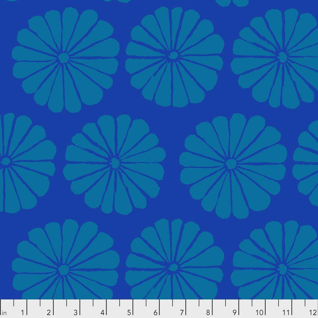 Artistic Quilts with Color Fabric Kaffe Fassett Collective FEBRUARY 2021 Damask Flower - Blue SKU# PWGP183.BLUE SHIPPING JUNE 2021