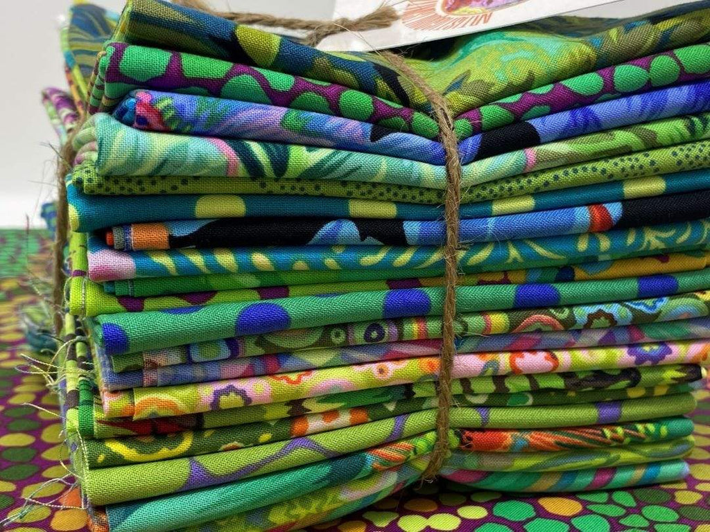 Artistic Quilts with Color Fabric Kaffe Fassett - Green Colorway - IH Fat Quarter Bundle