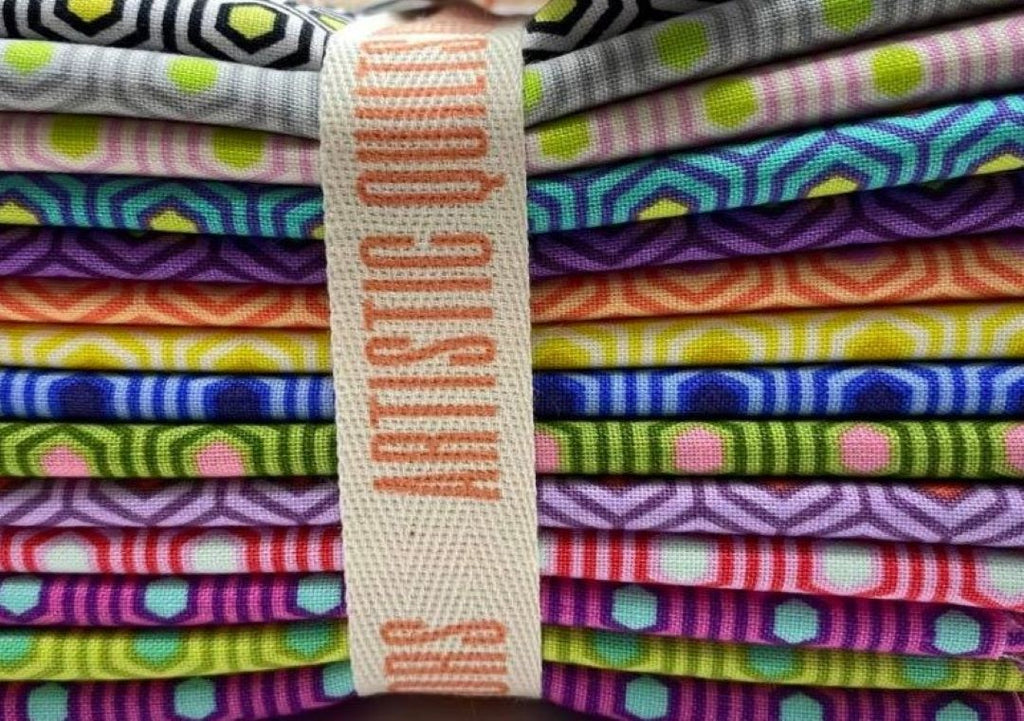 TULA PINK - TRUE COLORS - HEXY Fat Quarter Bundle - Artistic Quilts with Color