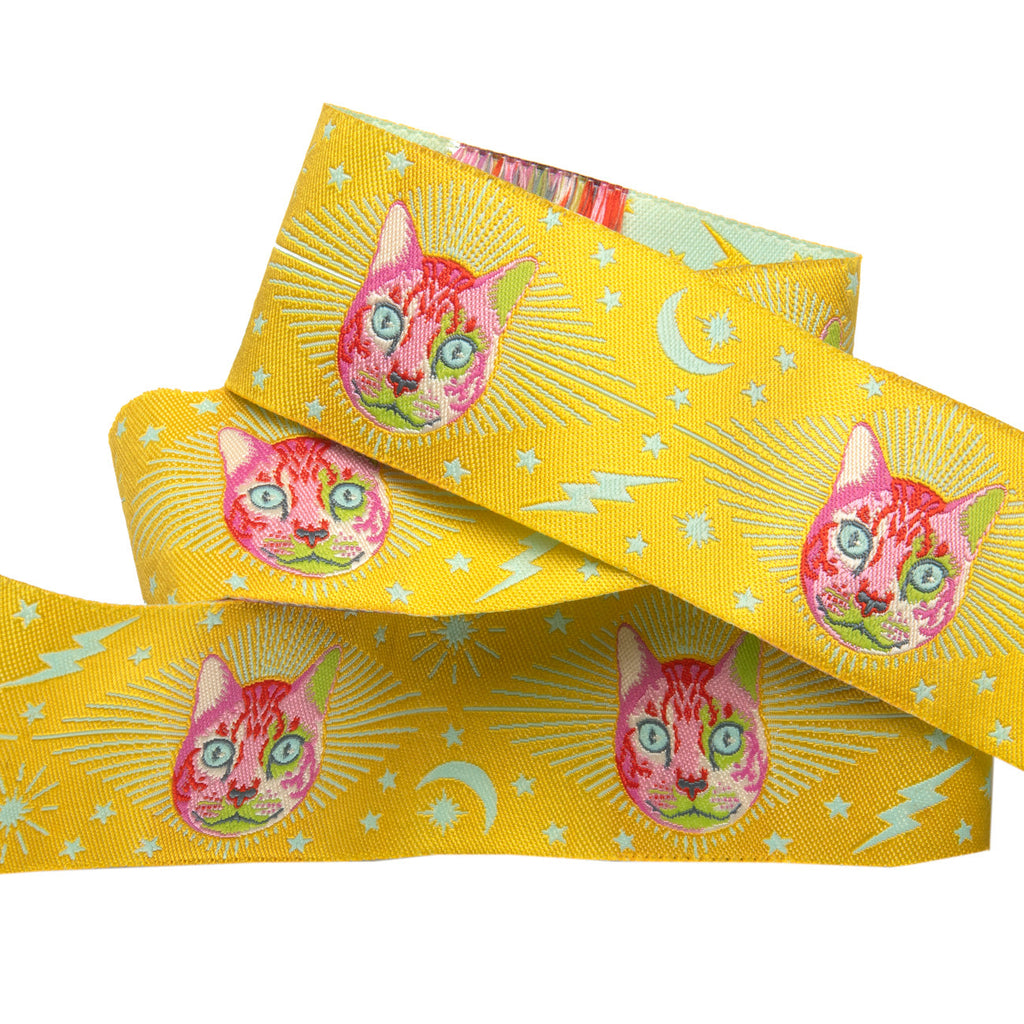 RENAISSANCE RIBBONS - TULA PINK CURIOSER AND CURIOSER - CHESHIRE CAT ON YELLOW - Artistic Quilts with Color